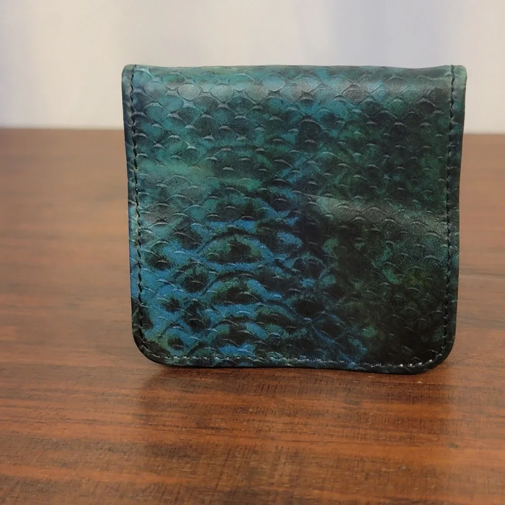 BCBG Max Azria Coin Pouch Blue Green‎ Snakeskin Print Coin Purse VTG